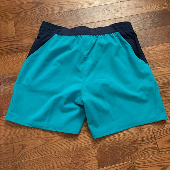 🛍️3/$30 Speedo men’s  lined aqua coloured swim shorts in size medium - Picture 2 of 15